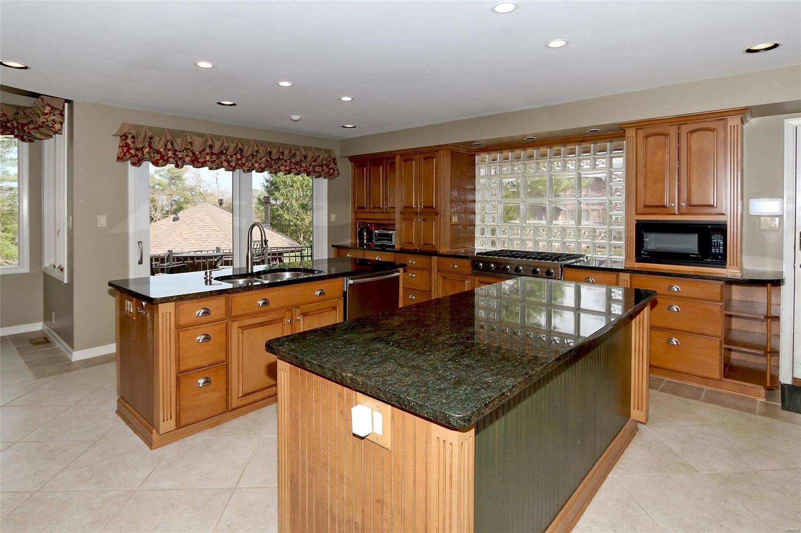 Ladue Farm Estates 2 - Residential