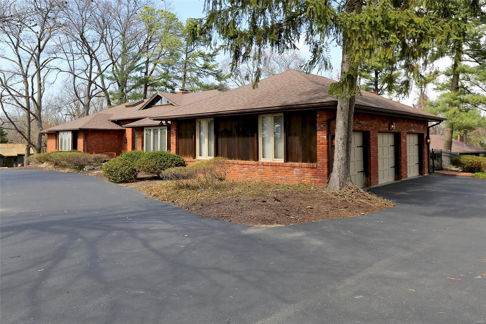 Ladue Farm Estates 2 - Residential