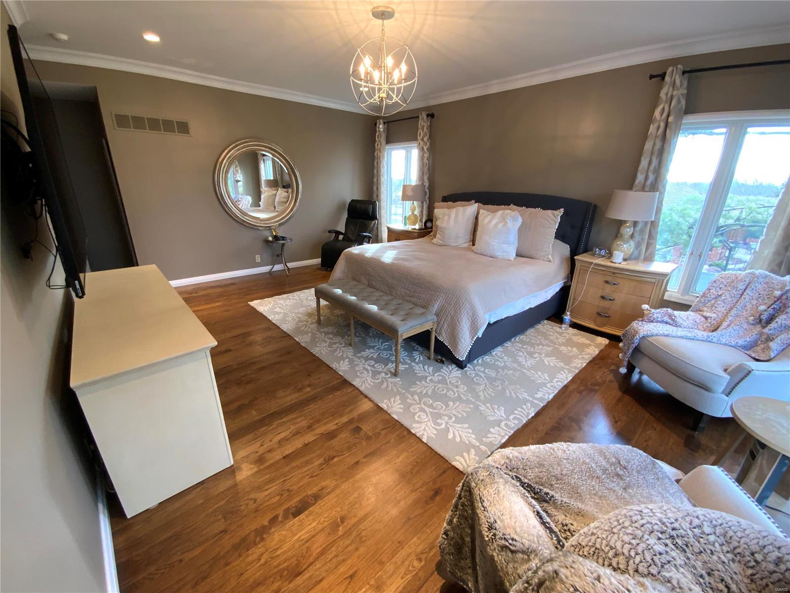 Ladue Farm Estates 2 - Residential