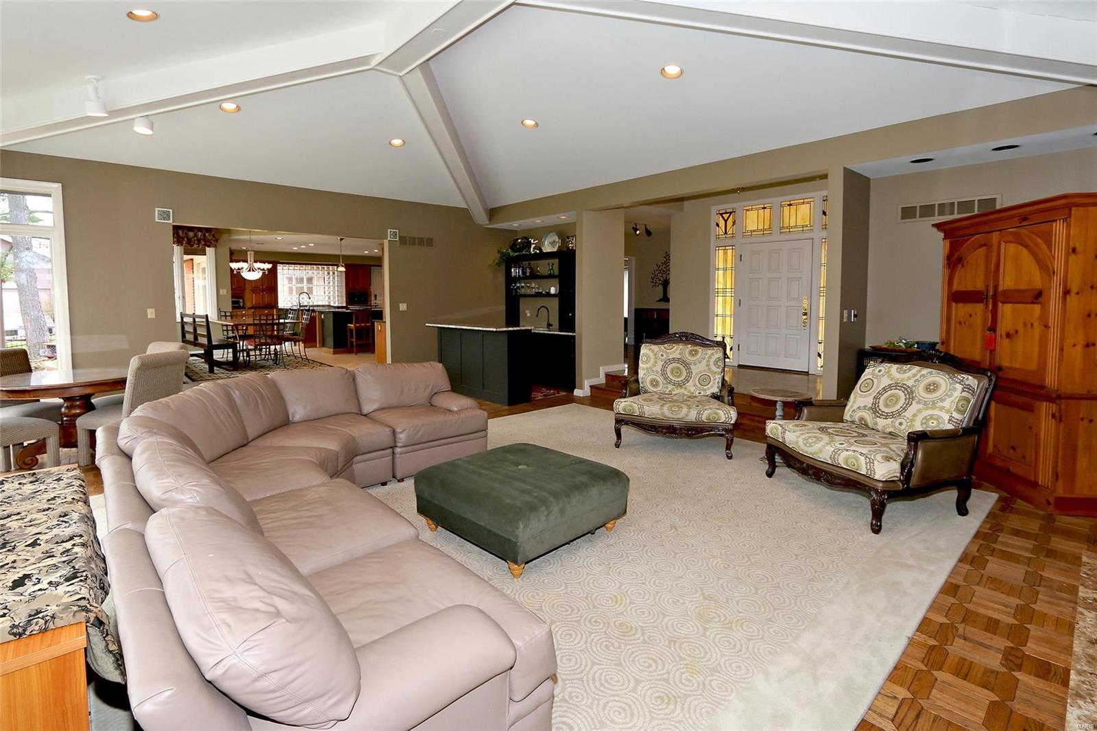 Ladue Farm Estates 2 - Residential