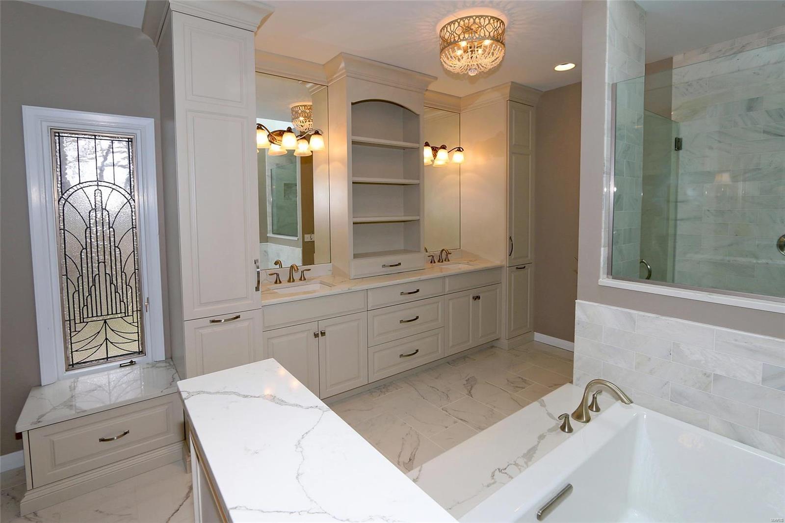 Ladue Farm Estates 2 - Residential