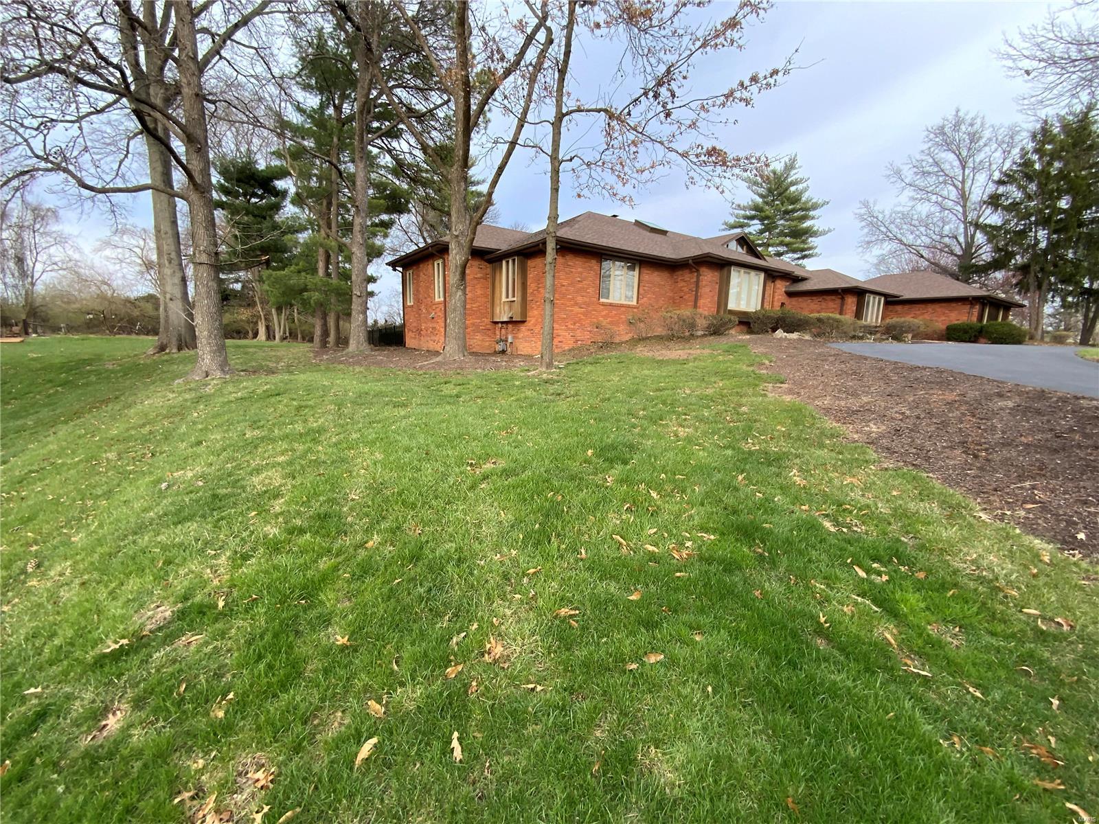 Ladue Farm Estates 2 - Residential