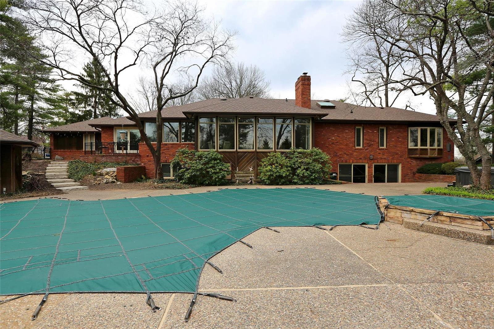 Ladue Farm Estates 2 - Residential