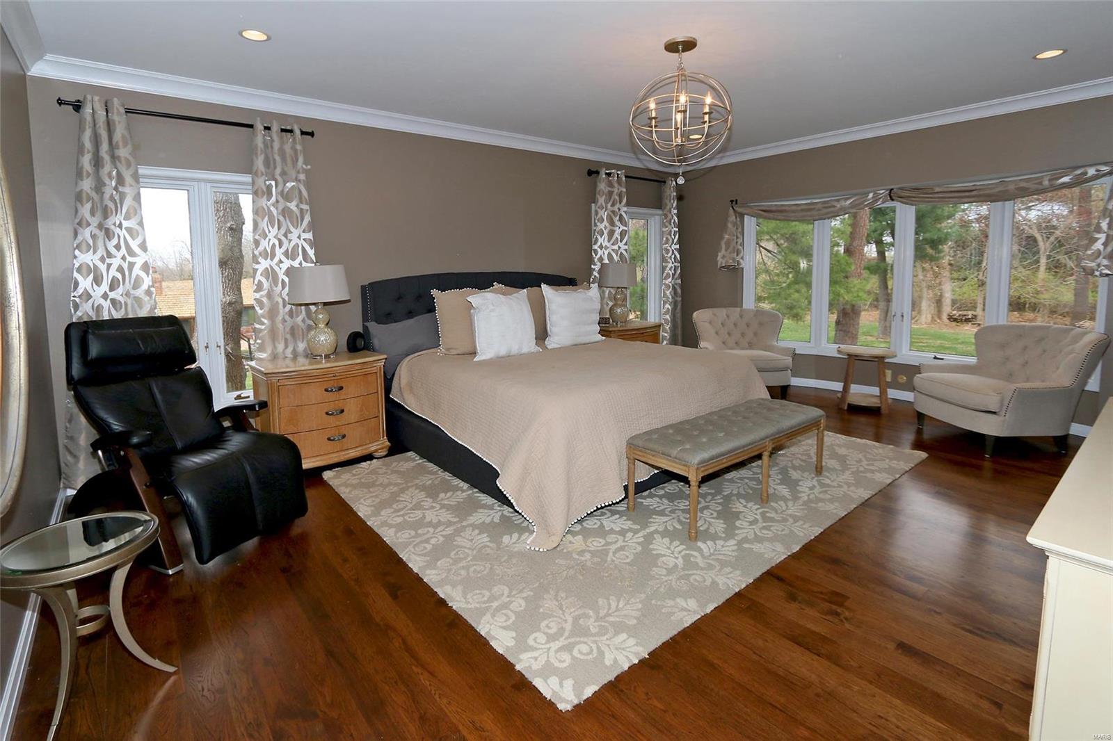 Ladue Farm Estates 2 - Residential