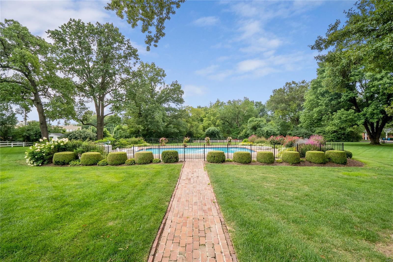 Colonial Hills Estate - Residential