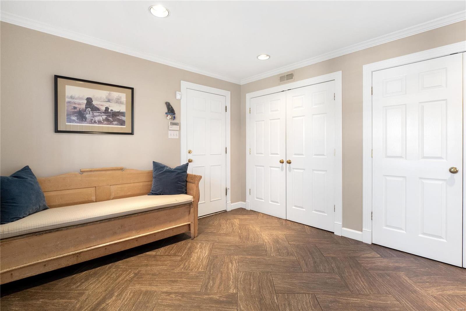 Colonial Hills Estate - Residential