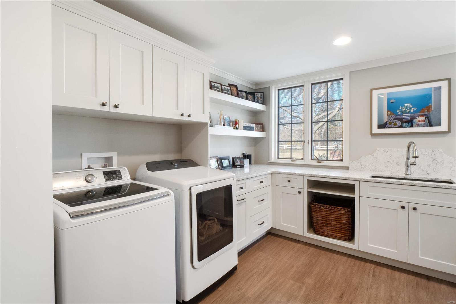 Colonial Hills Estate - Residential