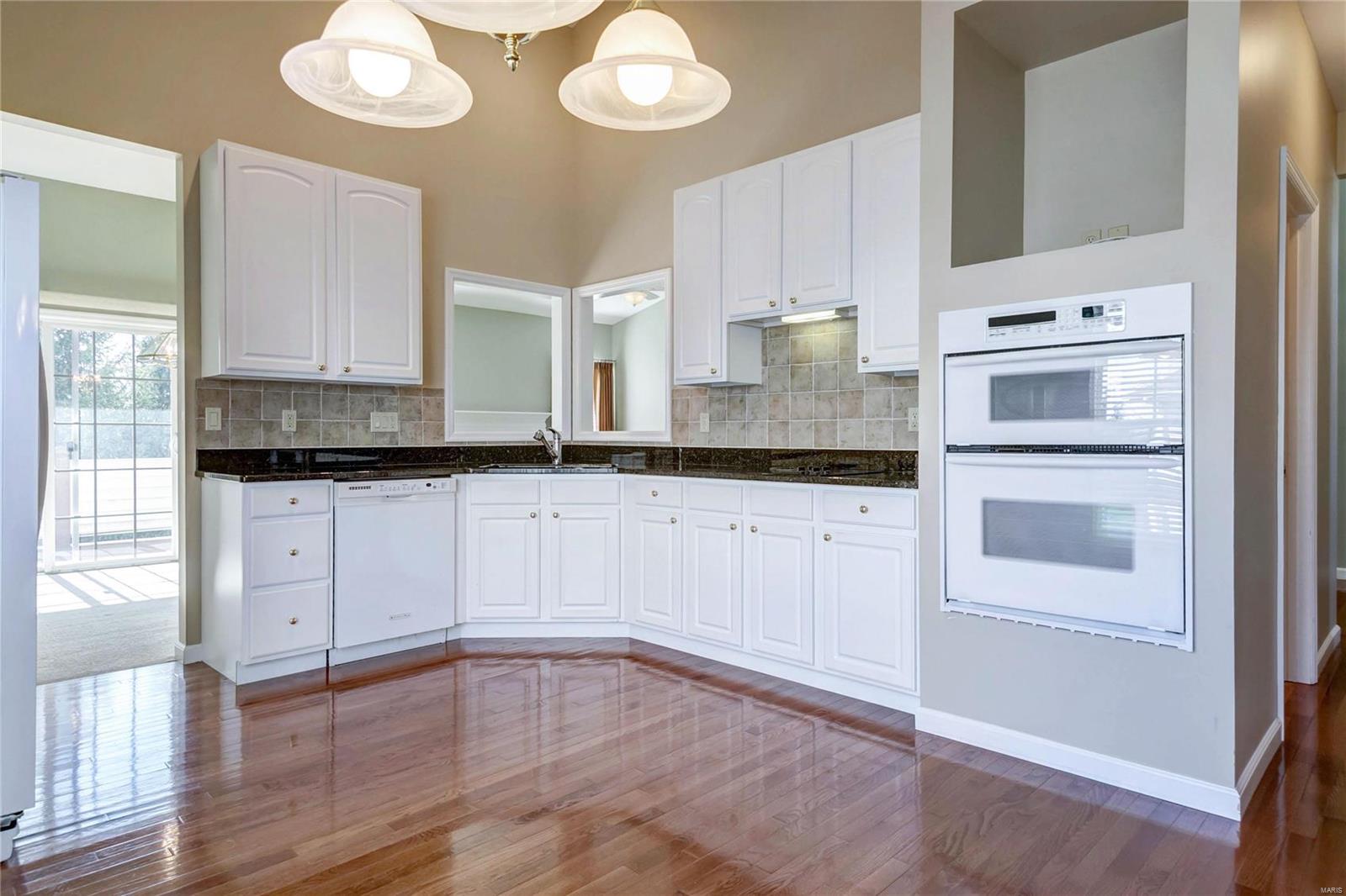 Nooning Tree Add Village A The - Residential Lease