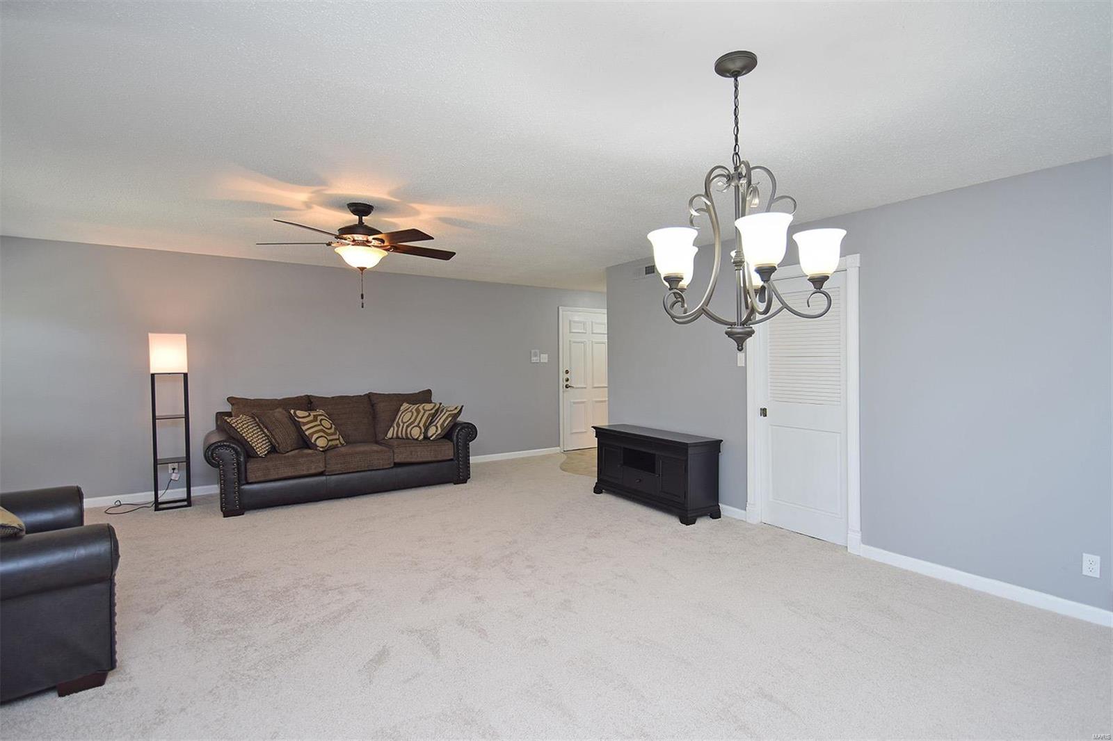 Cambridge Courts Condominium - Residential