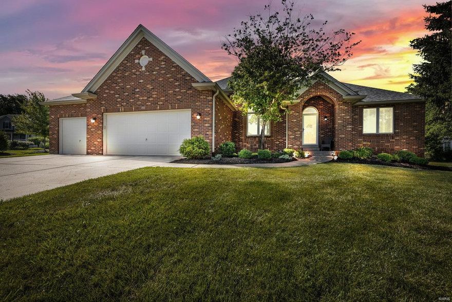Showings begin Fri, June 21 at 10am until Sun, June 23 at 5pm. All offers due by Sun, June 23 at 7p. Response time of Mon, June 24 at 7p.
Thank you in advance for showing this AMAZING Lake St. Louis beauty! Prepare to be amazed with the open floor plan, Chef's kitchen with wood floors, custom island and all new lighting. 10 foot ceilings in the dining room and great room! Master bath has whirlpool tub, vanity, granite top, ceramic flooring and surround. Lower level remodeled 2022 with full bath, office/bedroom and a large open rec area. New furnace, A/C and water heater installed in November 2019. New roof 2021. Picturesque landscaped yard with patio off the breakfast room. 
Plus all the amenities Lake St. Louis has to offer! Clubhouse with pool, tennis, pickleball, golf and boating privileges.
For more information refer to this link: https://lslca.com/web/pages/new-residents
See FEATURE SHEET attached to supplements for numerous upgrades the Sellers' have completed.