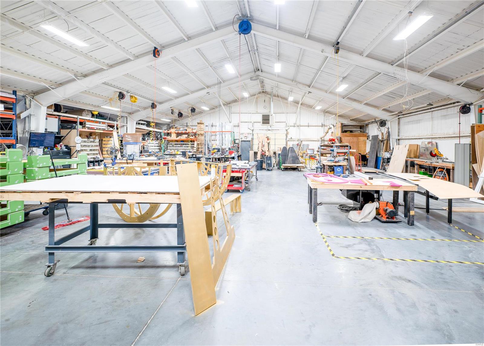 SURVEY 2004 SEC 00 TWN 44 RANGE 5 - Commercial Sale