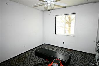 Country Club Manor 02 - Residential