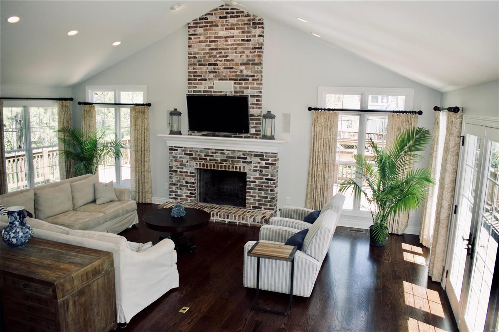 Mcknight Ridge - Residential