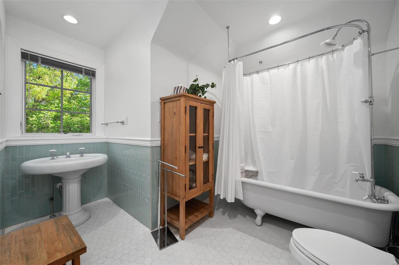 Kingsbury Place - Residential