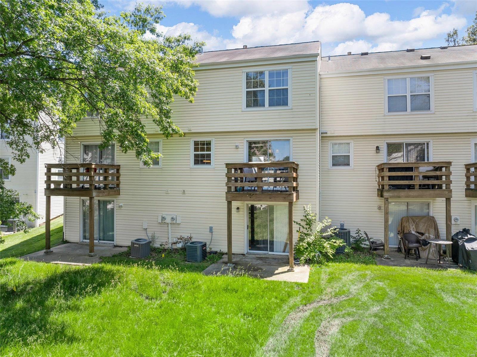 Woodlake Village Condos Ph2 - Residential