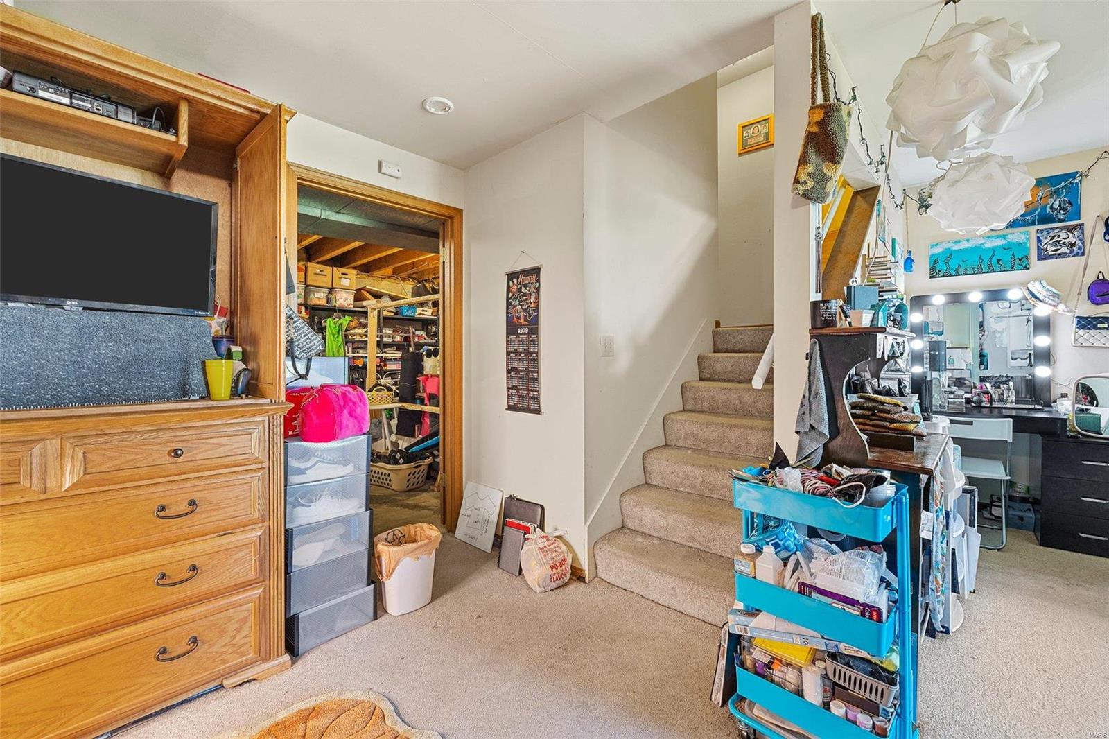 Woodlake Village Condos Ph2 - Residential