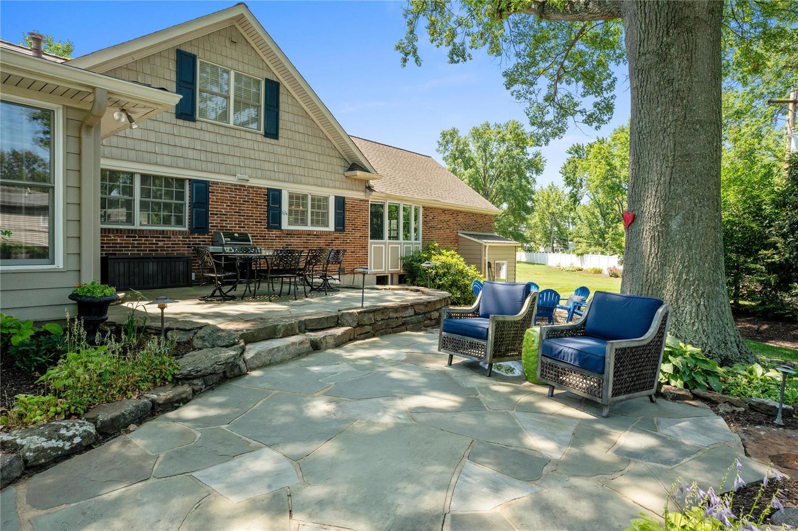 Dougherty Place Lt 13 22n220281 4-8-77 - Residential