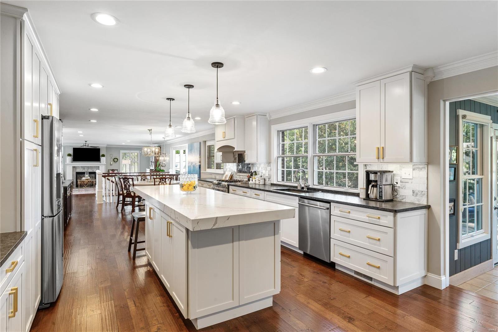 Dougherty Place Lt 13 22n220281 4-8-77 - Residential