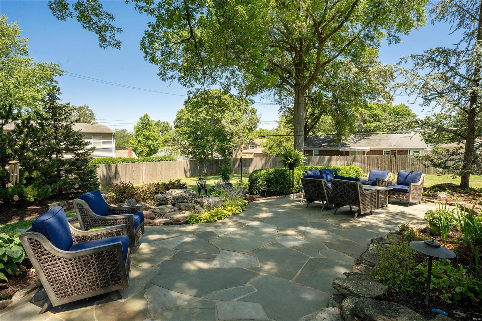 Dougherty Place Lt 13 22n220281 4-8-77 - Residential