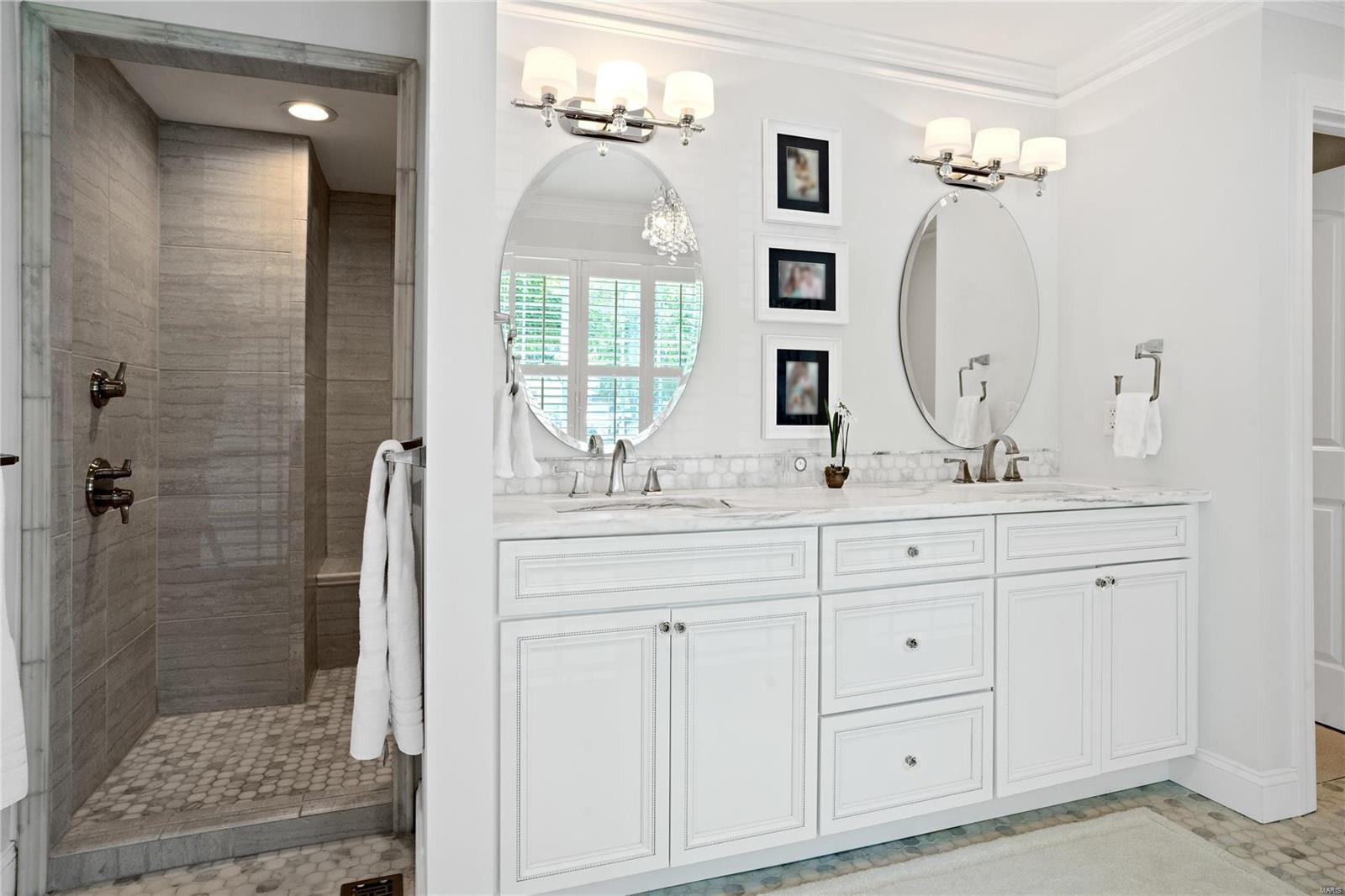 Dougherty Place Lt 13 22n220281 4-8-77 - Residential