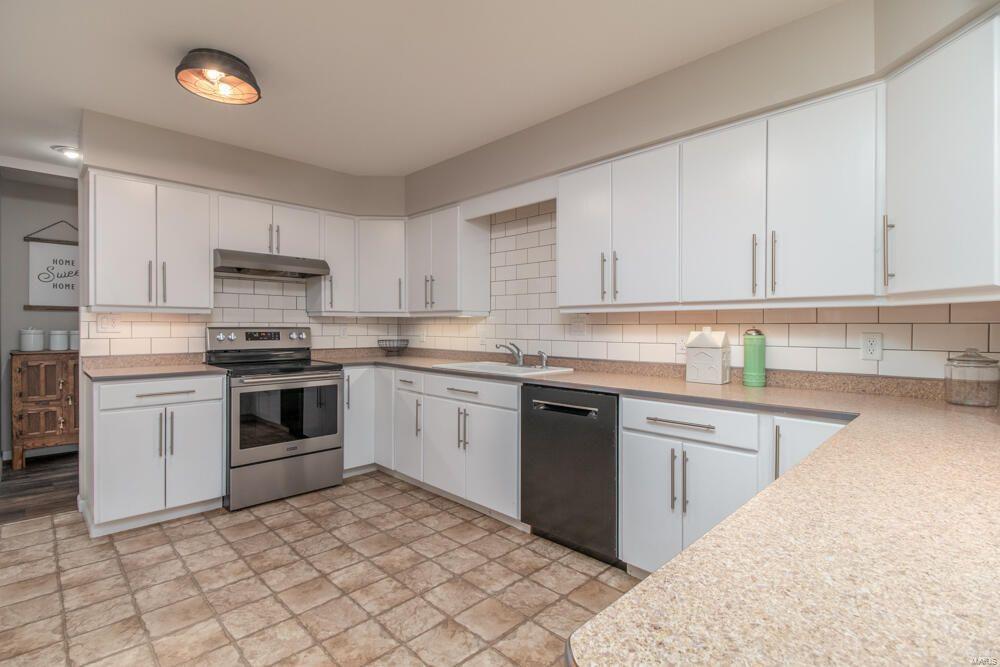 Laclede-Not In List - Farm