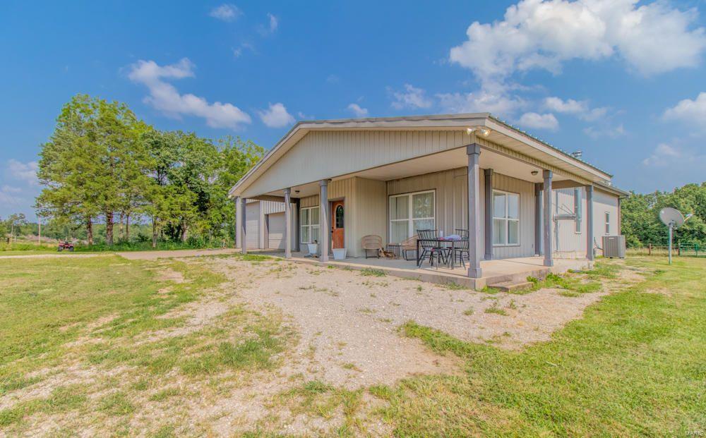 Laclede-Not In List - Farm