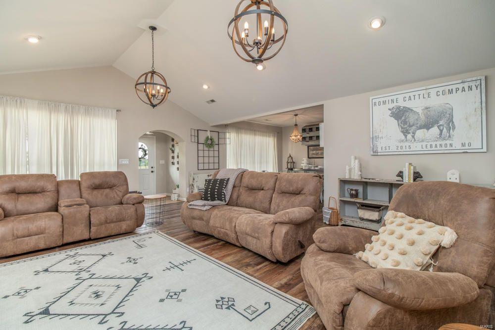 Laclede-Not In List - Farm