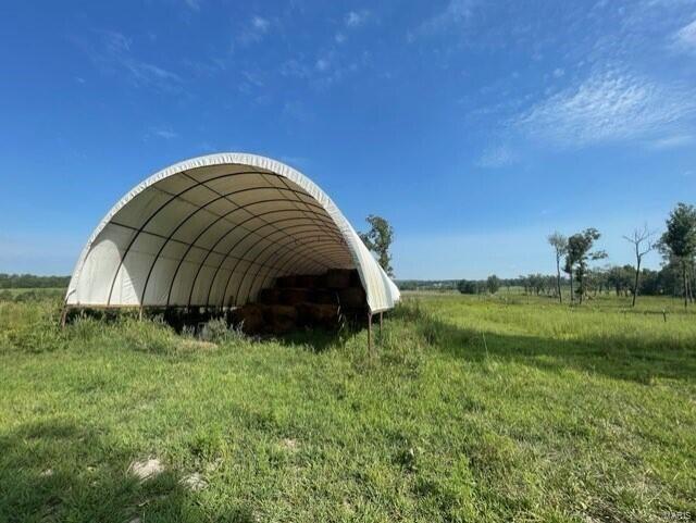 Laclede-Not In List - Farm