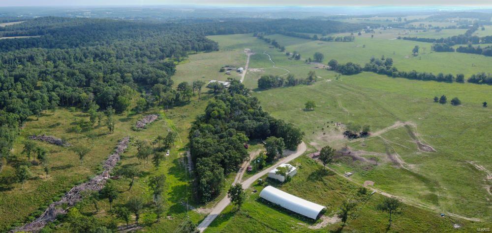 Laclede-Not In List - Farm