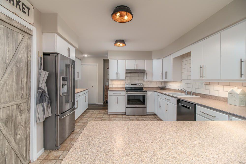 Laclede-Not In List - Farm