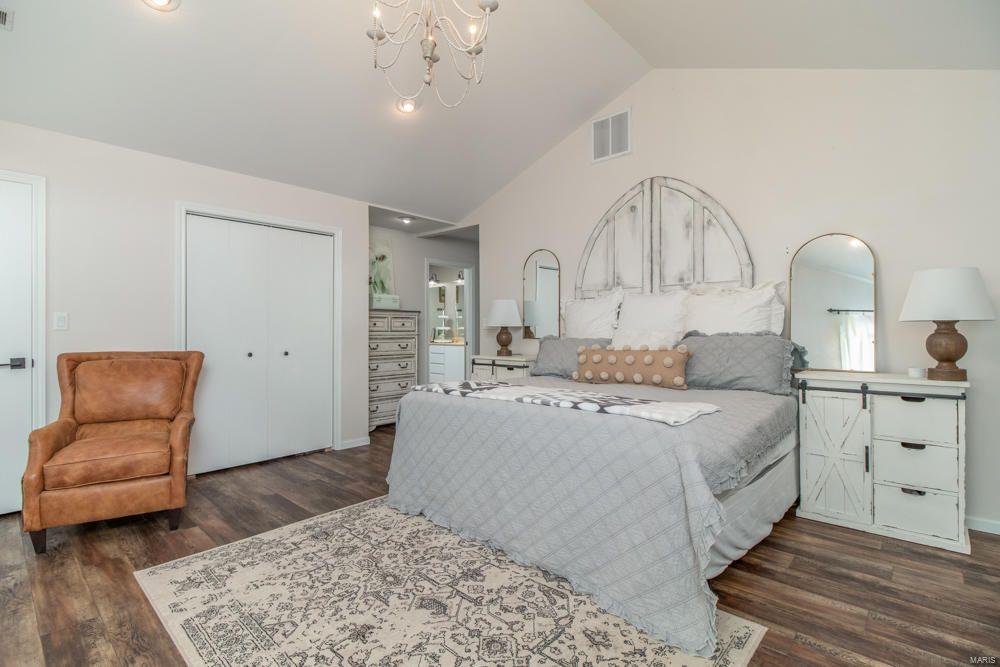 Laclede-Not In List - Farm