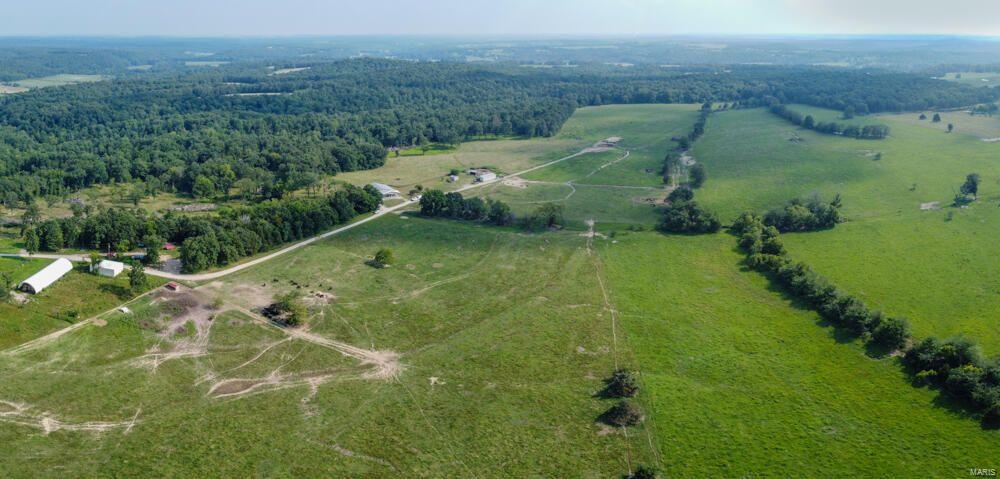 Laclede-Not In List - Farm