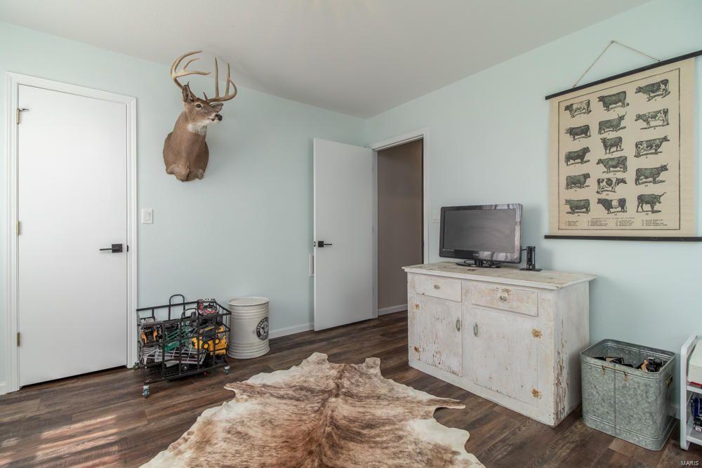 Laclede-Not In List - Farm