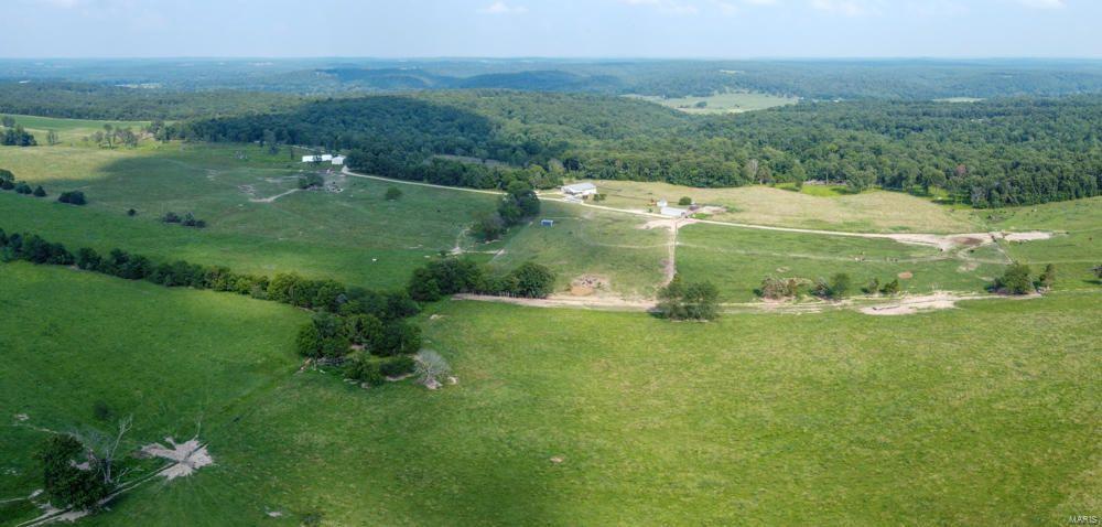 Laclede-Not In List - Farm