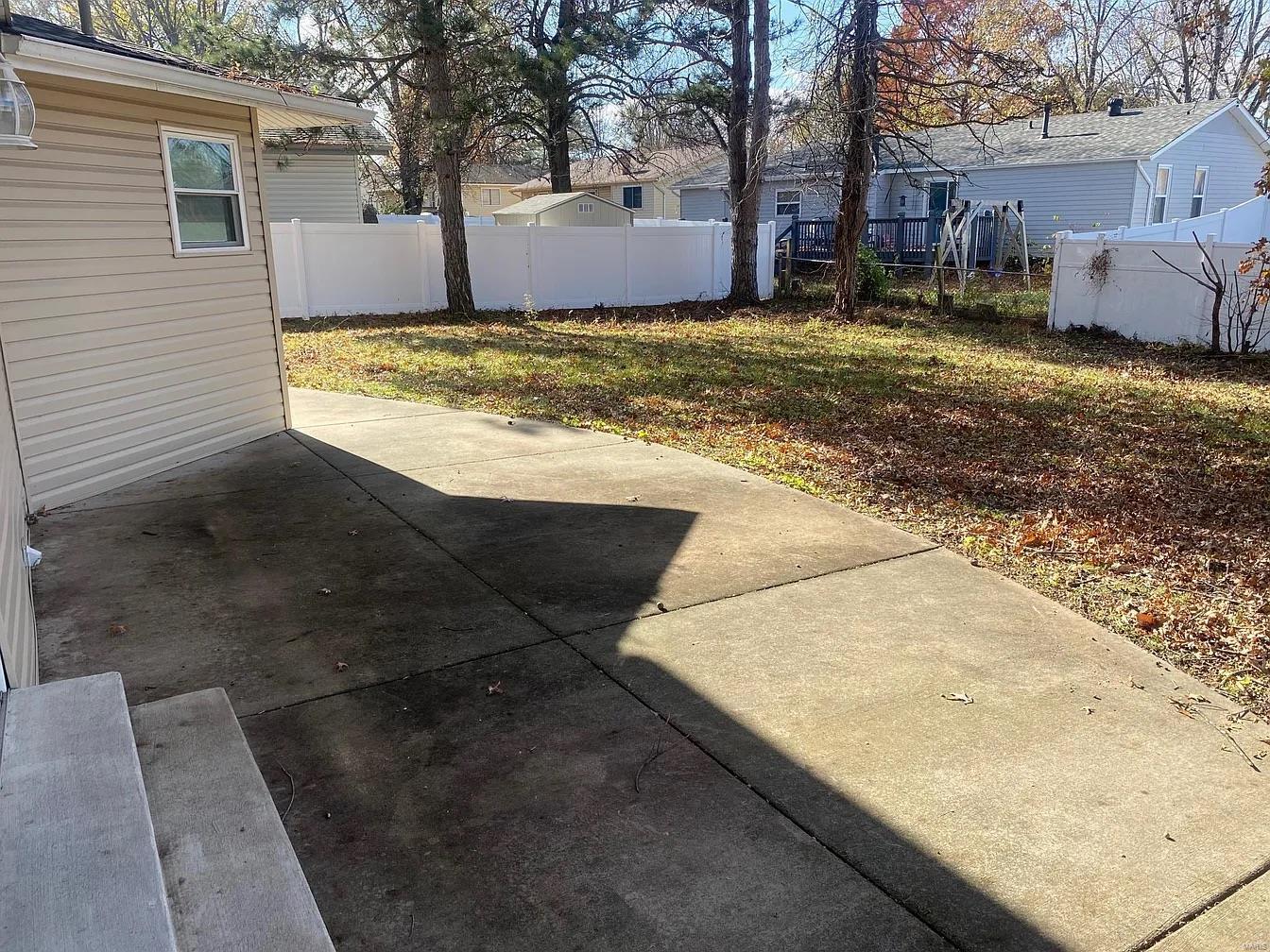 St Peters, Missouri 63376, United States, 4 Bedrooms Bedrooms, ,3 BathroomsBathrooms,Residential,Pending,32844