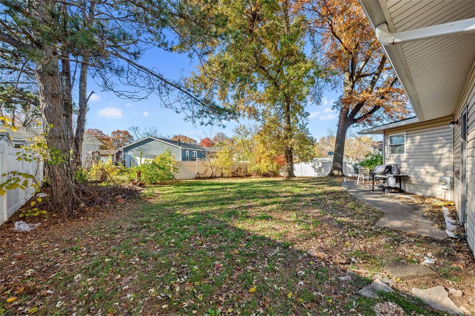 St Peters, Missouri 63376, United States, 4 Bedrooms Bedrooms, ,3 BathroomsBathrooms,Residential,Pending,32844