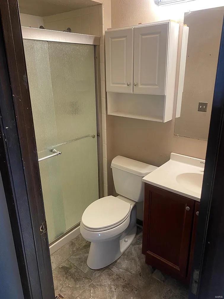 St Peters, Missouri 63376, United States, 4 Bedrooms Bedrooms, ,3 BathroomsBathrooms,Residential,Pending,32844