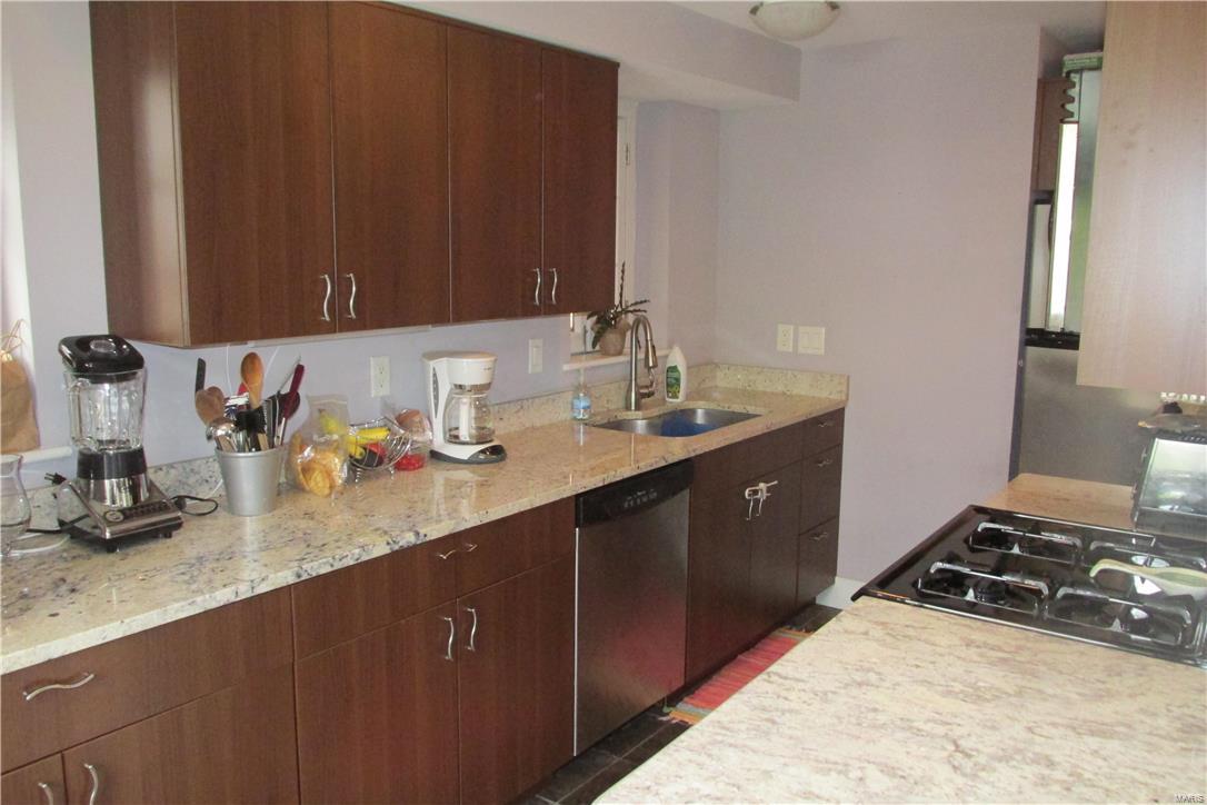 Loop Condo The - Residential Lease