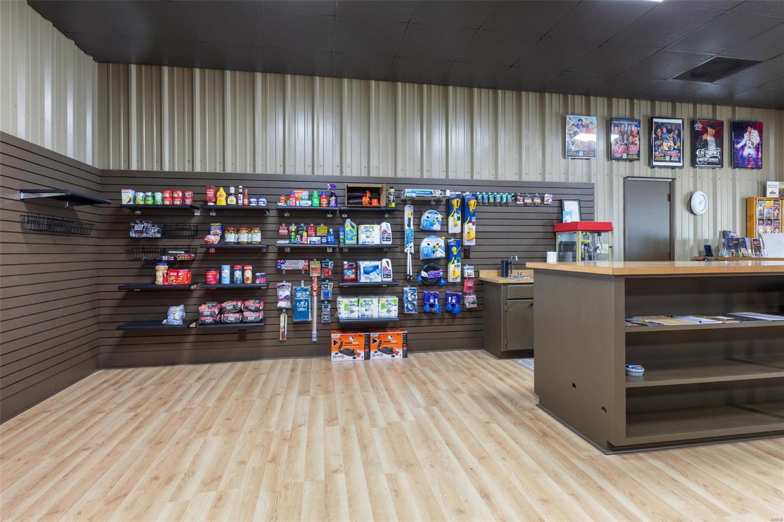 n/a - Commercial Sale