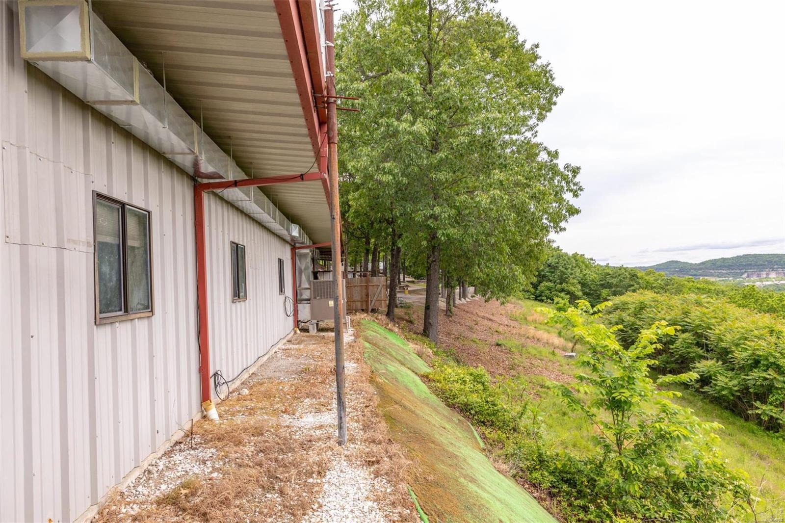 n/a - Commercial Sale