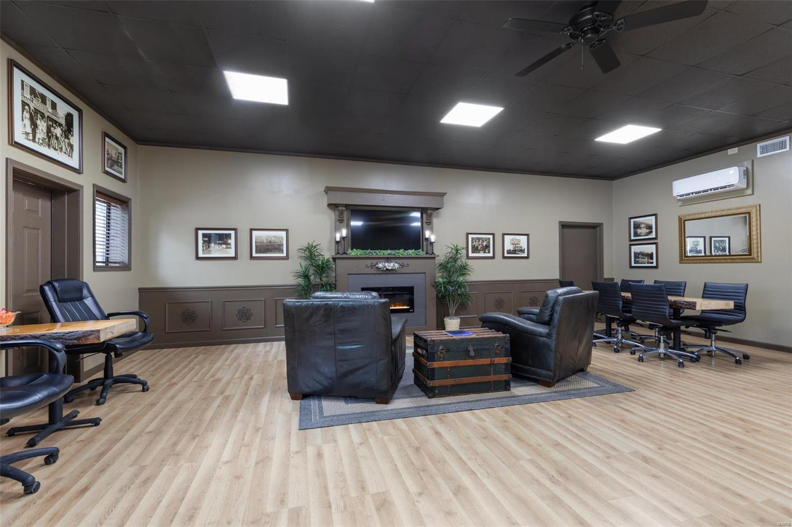 n/a - Commercial Sale