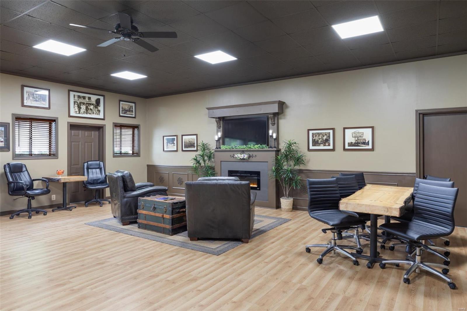 n/a - Commercial Sale