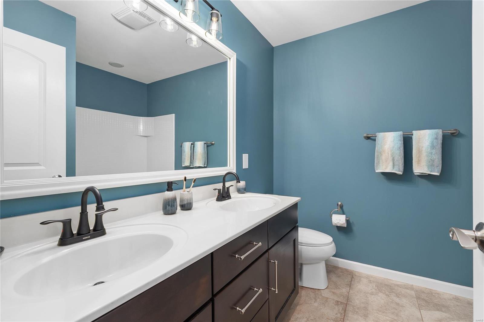 Estates At Town & Country Crossing - Residential