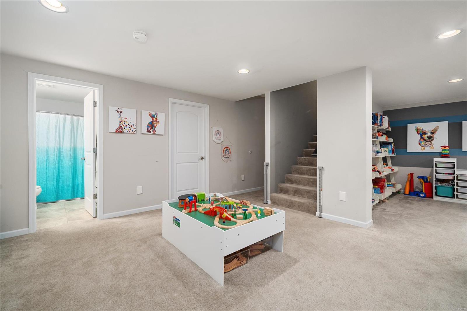 Estates At Town & Country Crossing - Residential