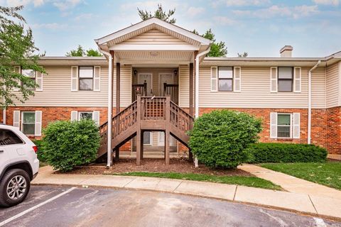 Condominium in Florissant MO 1916 Suns Up Way.jpg