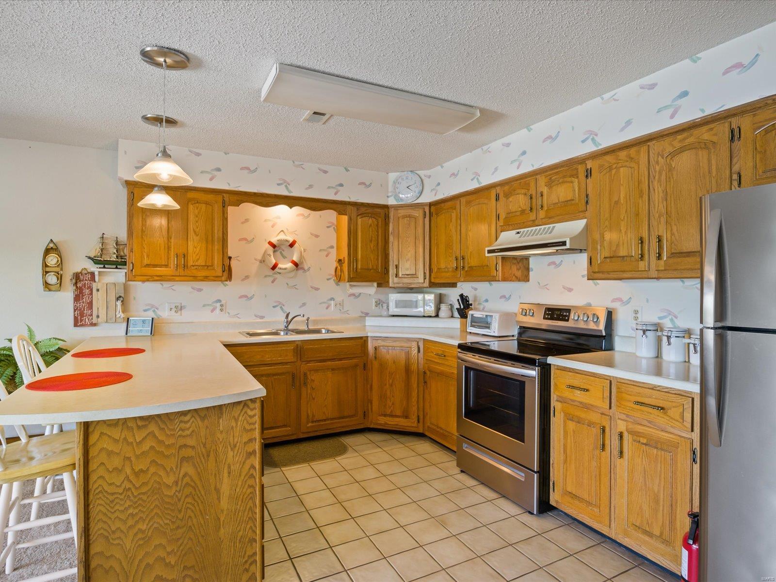 Lake Valley Condo - Residential