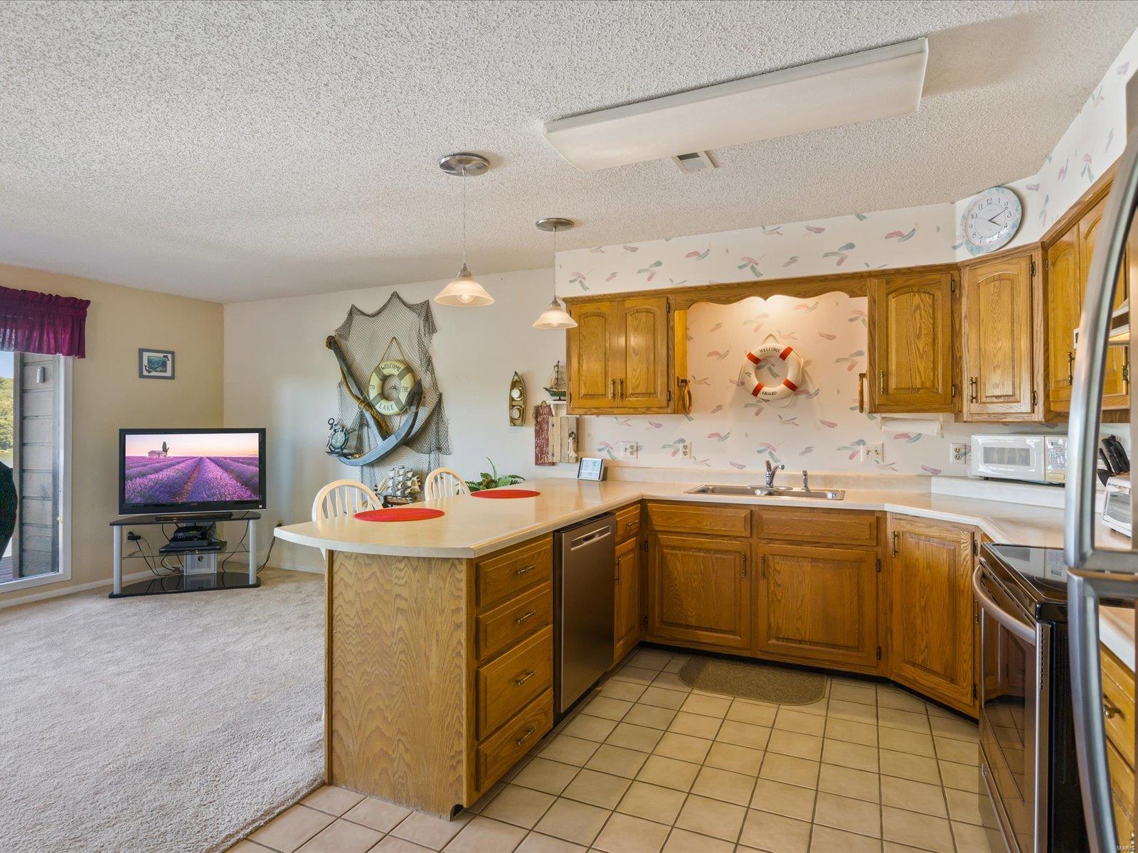 Lake Valley Condo - Residential