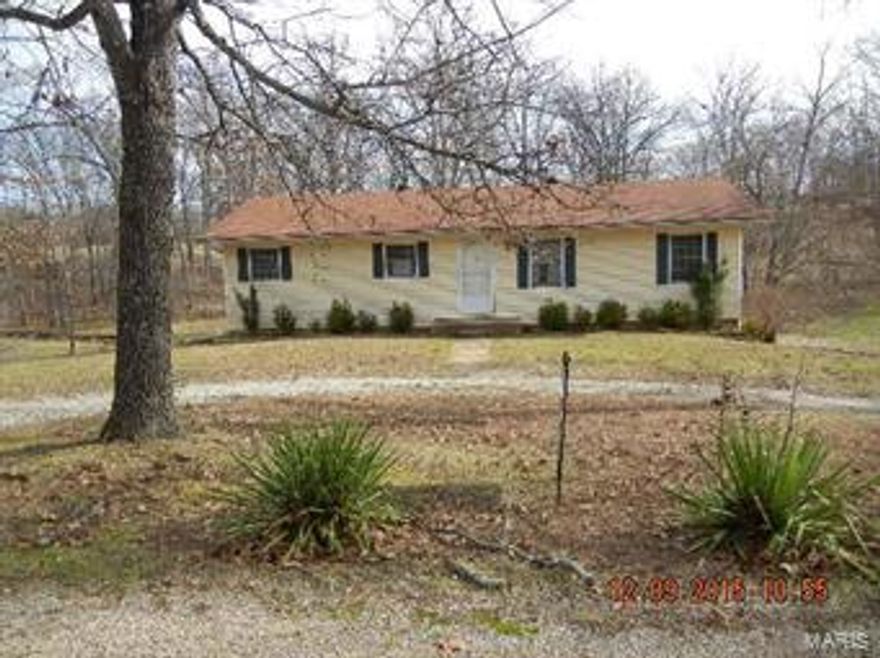 This 3 bedroom, 2 bathroom home in Salem offers a large yard, basement, storage shed, and deck. Schedule a showing before it's gone!~ HUD acquired property ~ This property is offered in it's current AS IS condition ~ Please use caution when showing ~ All utilities are turned off ~ FHA insurable ~ HUD property condition reports attached to MLS listing ~ Schedule your showing today through the MLS ~ All agents welcome to show, office must have an active NAID # to submit bids (Don't have one? Call us!! We can tell you how to get one!)  ~ Case #292-494400 SpecialListingConditions: Foreclosure