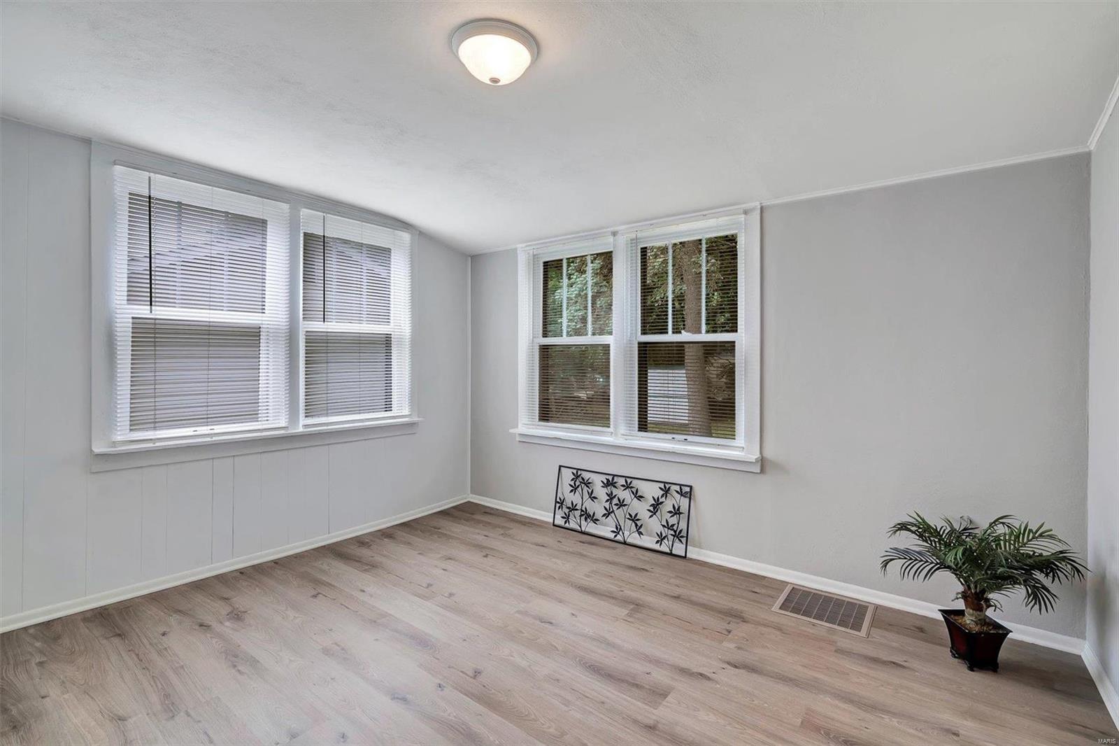 New Town Of St Ferdinand - Residential