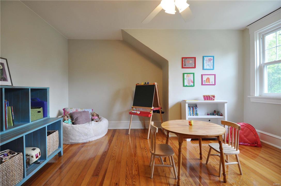 Oak Terrace - Residential